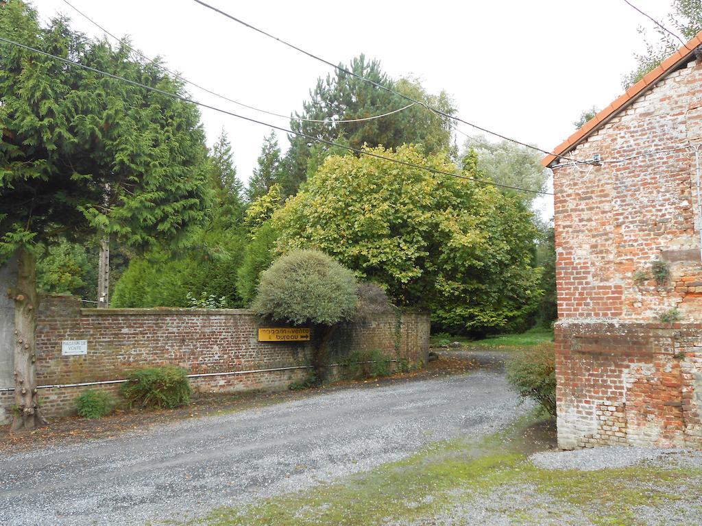 Ferienwohnung Le Gite Pien Wignehies Exterior foto